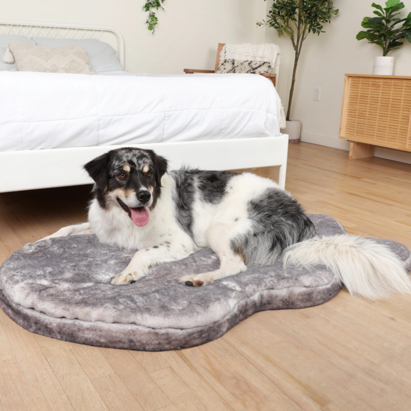 PupRug Luxe Faux Fur Orthopedic Dog Bed – Ultra Soft Chinchilla